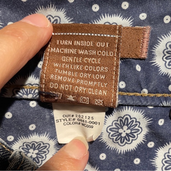 Paige Premium Denim Hidden Hills Reconstructed Embroidered Jeans Size 28 - Picture 9 of 10